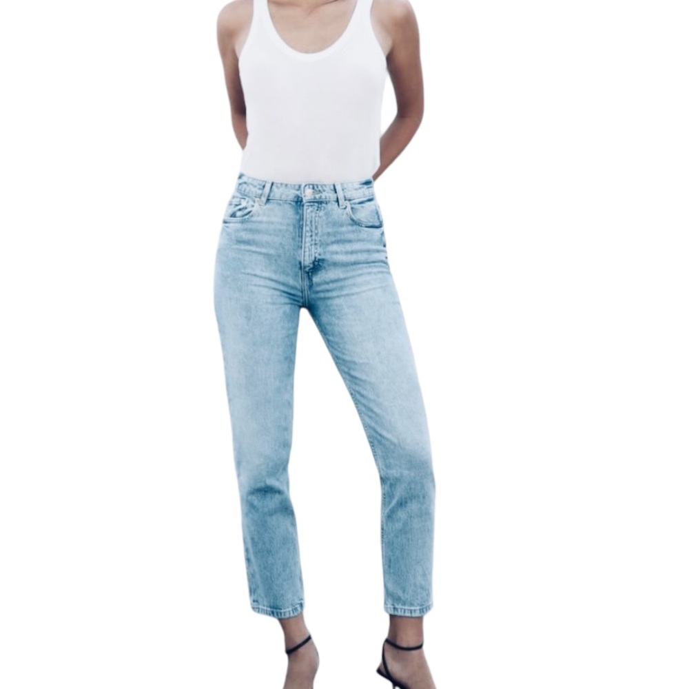 Women’s TWIK HIGH RISE 90s Straight leg Mom Jeans Sz 26 light wash denim